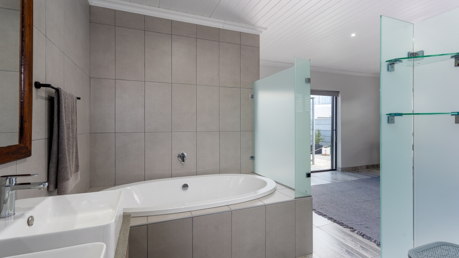 3 Bedroom Property for Sale in Port Owen Western Cape